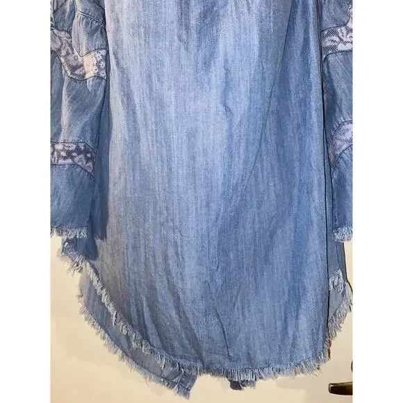 Womens Standard Grace M Embroidered Sleeve Chambray Top - Picture 3 of 8